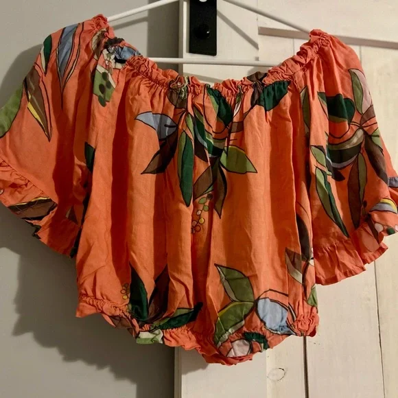 Lascana 2 piece crop top and palazzo pants, faded/soft orange background, floral - Picture 5 of 7